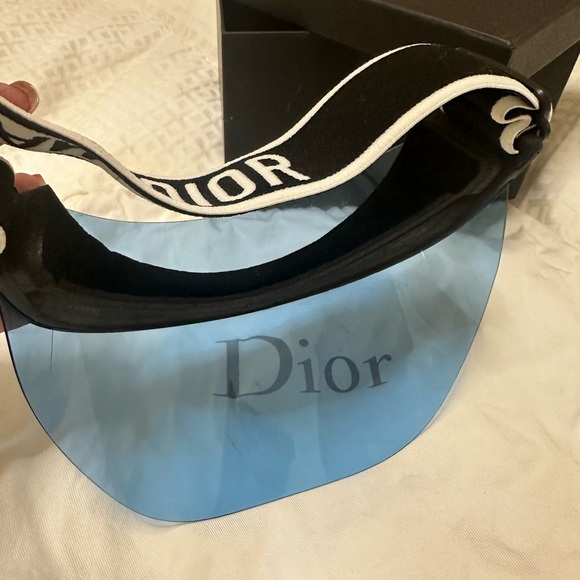 🎶Dior víscera hat preloved excellent condition included dust bag and box navy - Picture 4 of 9